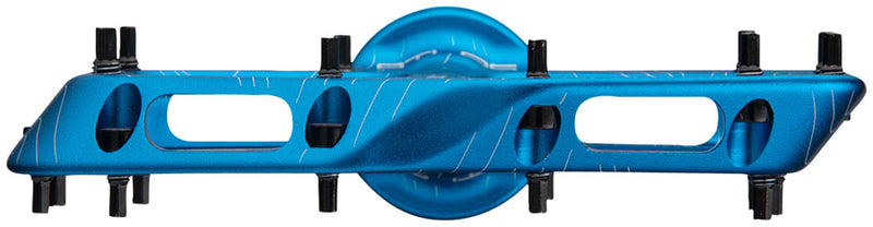 Load image into Gallery viewer, RaceFace Atlas Platform Pedals 9/16" Concave Alloy Body w/ Adjustable Pins Blue