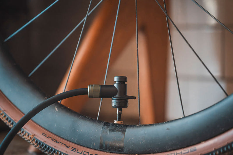 Load image into Gallery viewer, Topeak JoeBlow Mountain X Digital Floor Pump, Black