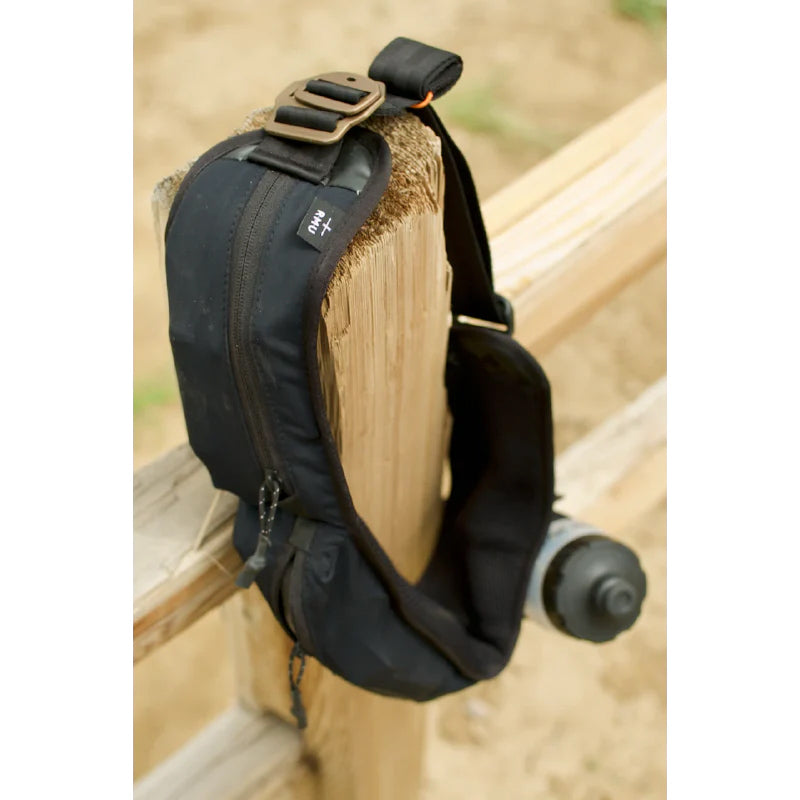 Load image into Gallery viewer, RMU Outdoors Utility Belt, Black w/ Bronze Buckles