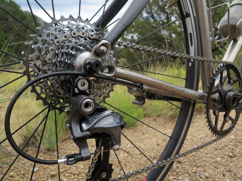 Load image into Gallery viewer, Wolf Tooth RoadLink: For Shimano Wide Range Road Configuration