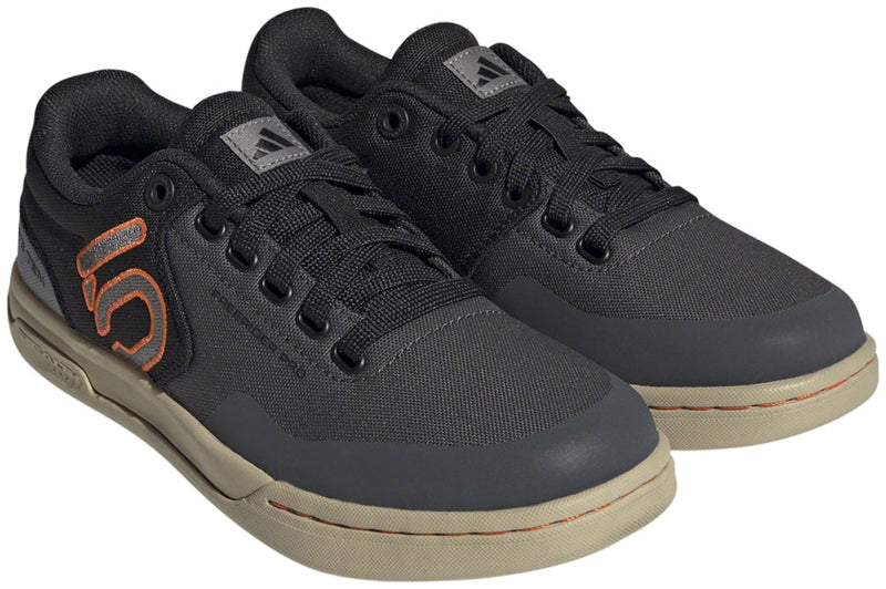 Load image into Gallery viewer, Five-Ten-Freerider-Pro-Canvas-Flat-Shoes-Women's-Gray-Six-Gray-Four-Impact-Orange-Gray-Six-Gray-Four-Impact-Orange-5.5-Flat-Pedal-Shoes