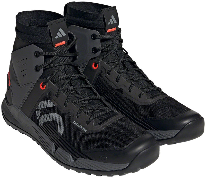 Load image into Gallery viewer, Five-Ten-Trailcross-Mid-Pro-Flat-Shoes-Men's-Core-Black-Grey-Two-Solar-Red-Core-Black-Gray-Two-Solar-Red-11-Flat-Pedal-Shoes