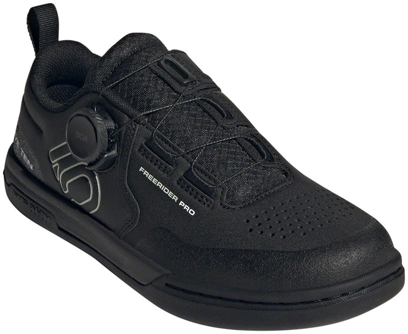 Load image into Gallery viewer, Five Ten Freerider Pro BOA Flat Shoes - Women's, Core Black/Linen Green/FTWR White, 10.5