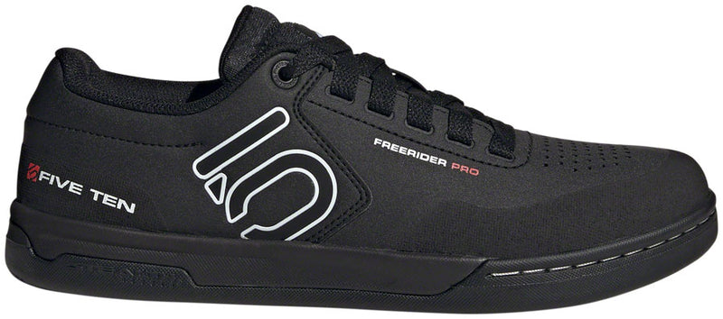 Load image into Gallery viewer, Five-Ten-Freerider-Pro-Flat-Shoes-Men's-Core-Black-Ftwr-White-Ftwr-White-Core-Black-FTWR-White-FTWR-White-6-Flat-Pedal-Shoes