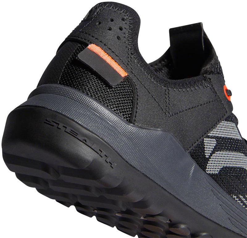 Load image into Gallery viewer, Five Ten Trailcross LT Flat Shoes - Women's, Core Black / Gray Two / Solar Red, 9.5