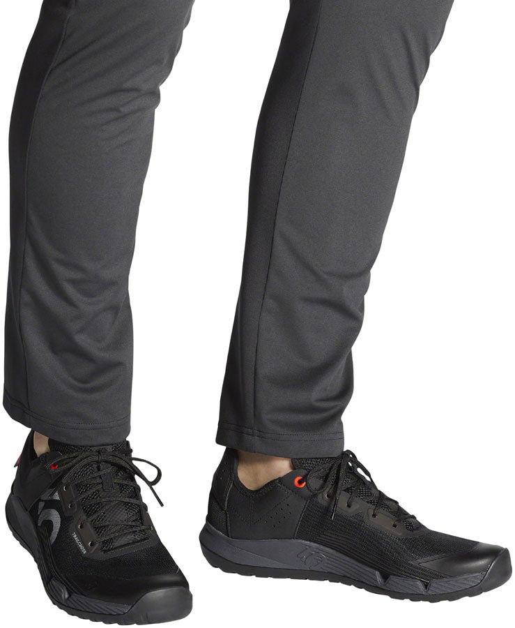Load image into Gallery viewer, Five Ten Trailcross LT Flat Shoes - Men's, Core Black / Gray Two / Solar Red, 11