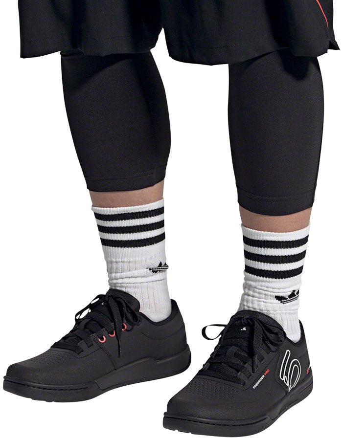 Load image into Gallery viewer, Five Ten Freerider Pro Flat Shoes - Men's, Core Black / Cloud White / Cloud White, 7