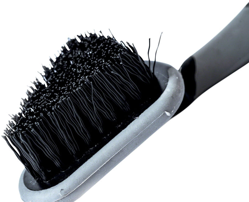 Load image into Gallery viewer, Muc-Off Drivetrain Brush: Triangular, All-Purpose High-Quality Nylon Bristles