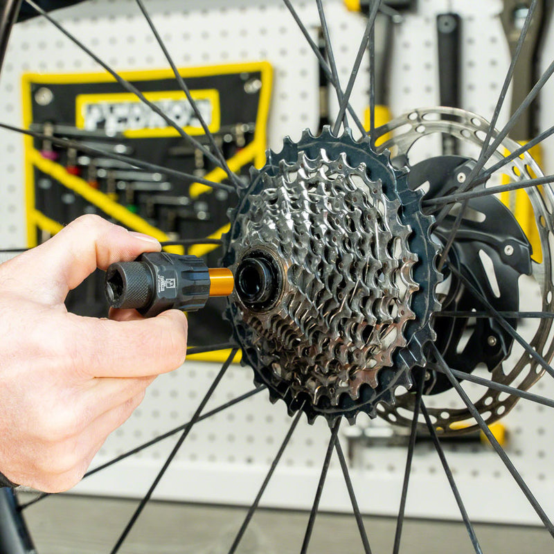 Load image into Gallery viewer, Pedros Pro Cassette Lockring Socket with Pin Freewheel Remover Black Shimano, Sram, Sunrace, Chris King 6460001