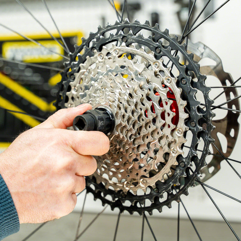 Load image into Gallery viewer, Pedros Pro Cassette Lockring Socket Freewheel Remover Black Shimano, Sunrace, Sram, Chris King 6460005