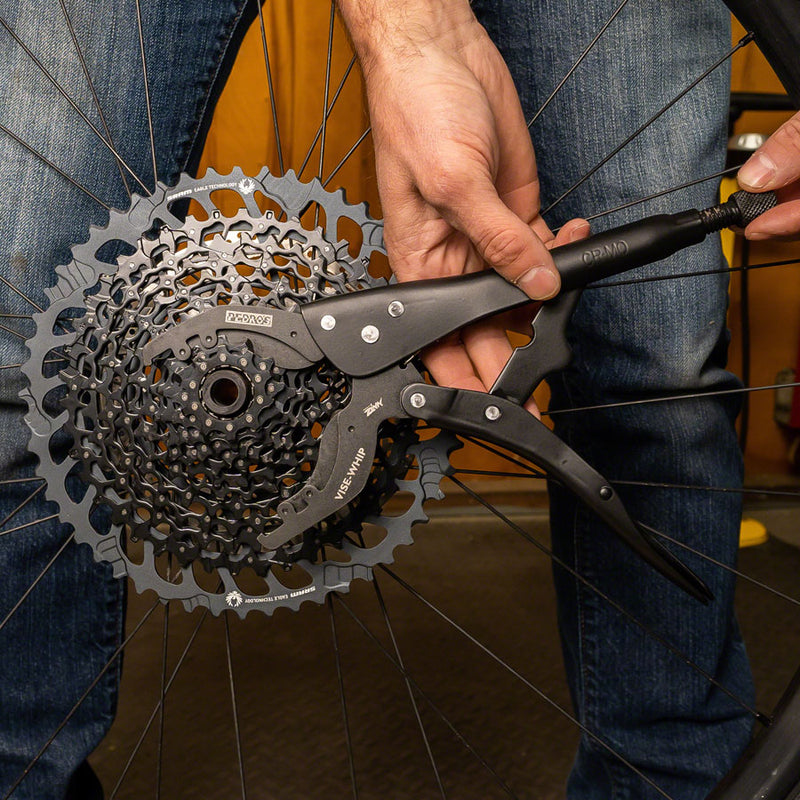 Load image into Gallery viewer, Pedro's Vise Whip II Fits 9-23 Tooth Gear Sizes And 40-46mm OD Lockrings