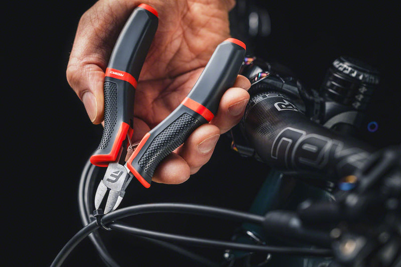 Load image into Gallery viewer, Feedback Sports Mini Diagonal Cutters