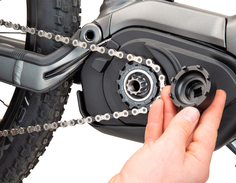 Load image into Gallery viewer, Park Tool LRT-1 Bosch Gen 2 Chainring Lockring Tool 8 Notch 50mm 3/8" Drive