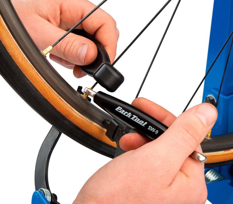 Load image into Gallery viewer, Park Tool SW-9 Double Ended Spoke Wrench, Black/Red