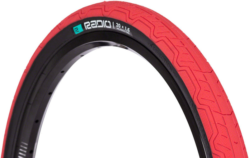 Load image into Gallery viewer, Radio Raceline Oxygen Tire 20 x 1.6 Clincher Folding Red/Black 120 TPI
