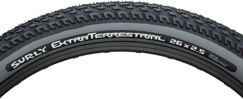 Load image into Gallery viewer, Surly ExtraTerrestrial Tire 26 x 2.5 Tubeless Folding Black/Slate 60tpi