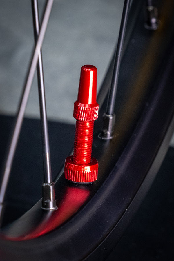 Load image into Gallery viewer, Muc-Off V2 Tubeless Valve Kit - Red, 44mm, Pair 4mm Machined Allen Key Slot