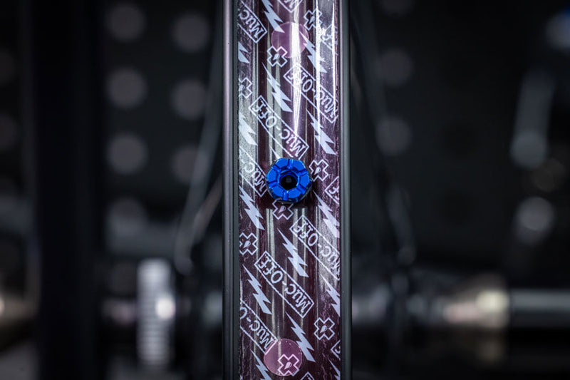 Load image into Gallery viewer, Muc-Off V2 Tubeless Valve Kit - Blue, 44mm, Pair 4mm Machined Allen Key Slot