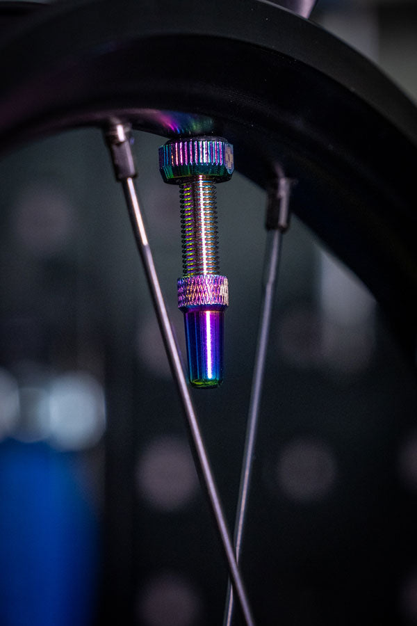 Load image into Gallery viewer, Muc-Off V2 Tubeless Valve Kit - Iridescent, 44mm, Pair
