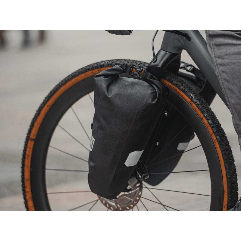 Load image into Gallery viewer, Topeak QR Fork Drybag, 5.8L, Black