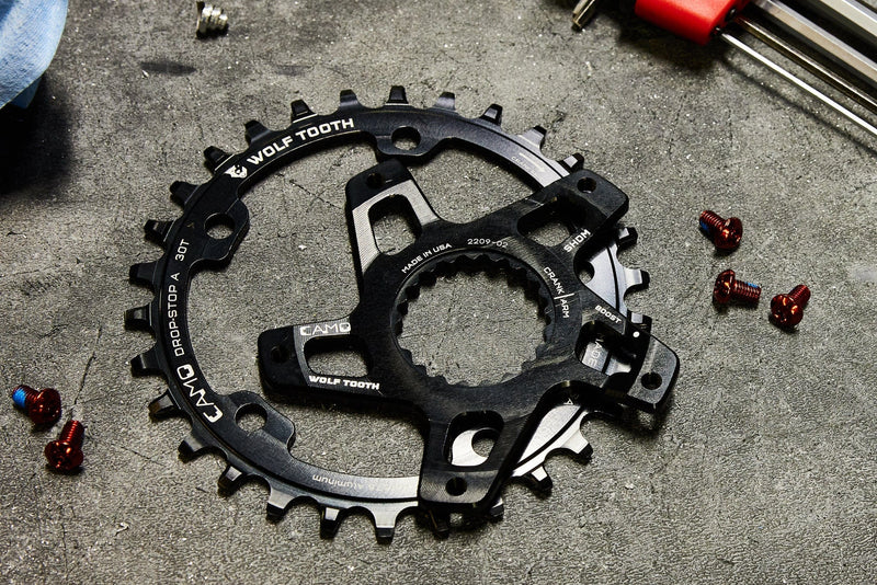 Load image into Gallery viewer, Wolf Tooth CAMO Direct Mount Spider For Shimano Boost (3mm Offset)