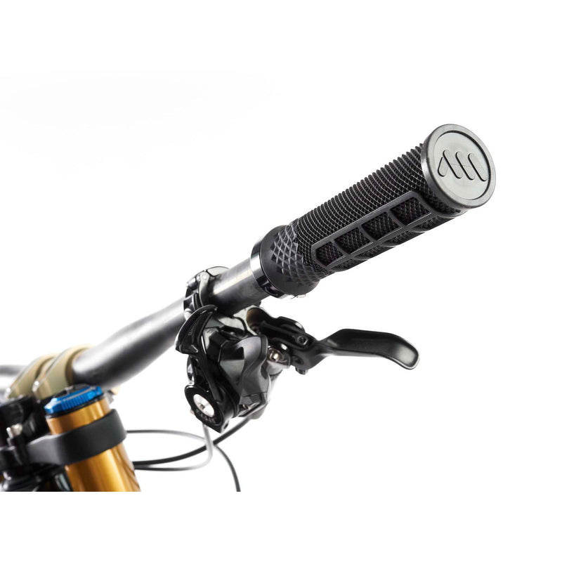 Load image into Gallery viewer, All Mountain Style Cero Grips, Black