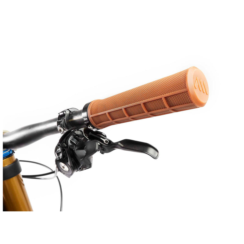 Load image into Gallery viewer, All Mountain Style Berm Grips, Gum NLA