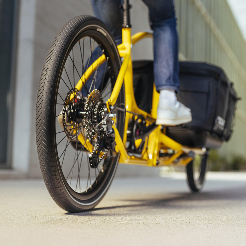 Load image into Gallery viewer, Michelin City Cargo TT 24x2.20 Cargo Shield Tire, Heavy-Duty Urban Commuter