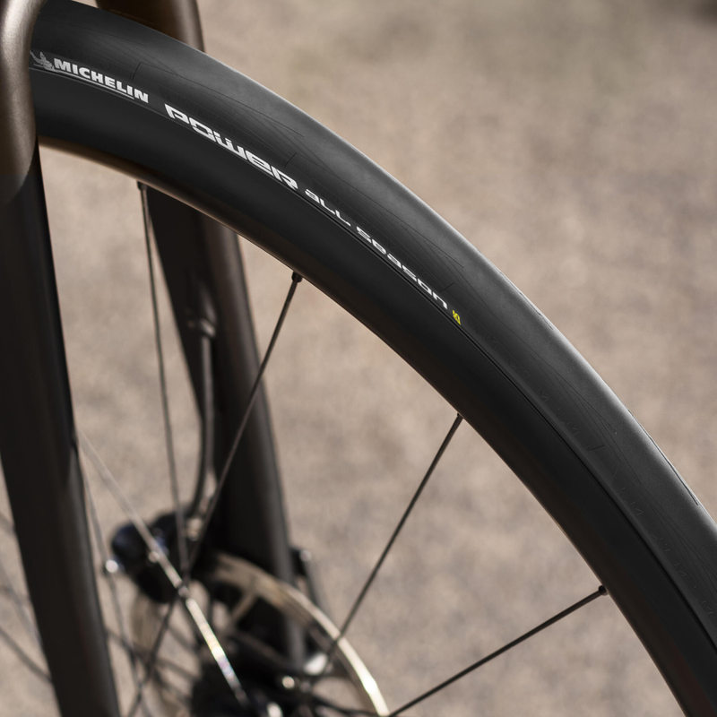 Load image into Gallery viewer, Michelin Power All Season Bicycle Tires — Tubeless, Aramid Reinforced, High-Grip 700c & 28C for All Weather, Commuting & E-Bike Performance