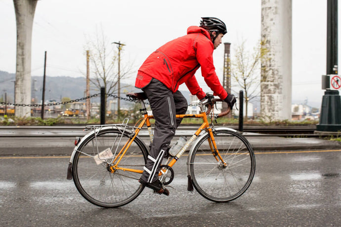 Cycling in the Rain: A Complete Guide