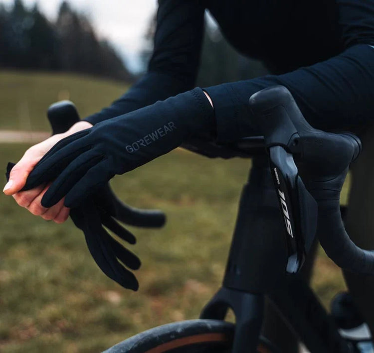 bicycle cold weather gloves ROCKBROS Cycling for Men Motocycle Mountain Bike Gloves Full Finger keeping cold air out of your coat sleeves 7 of the Best Winter