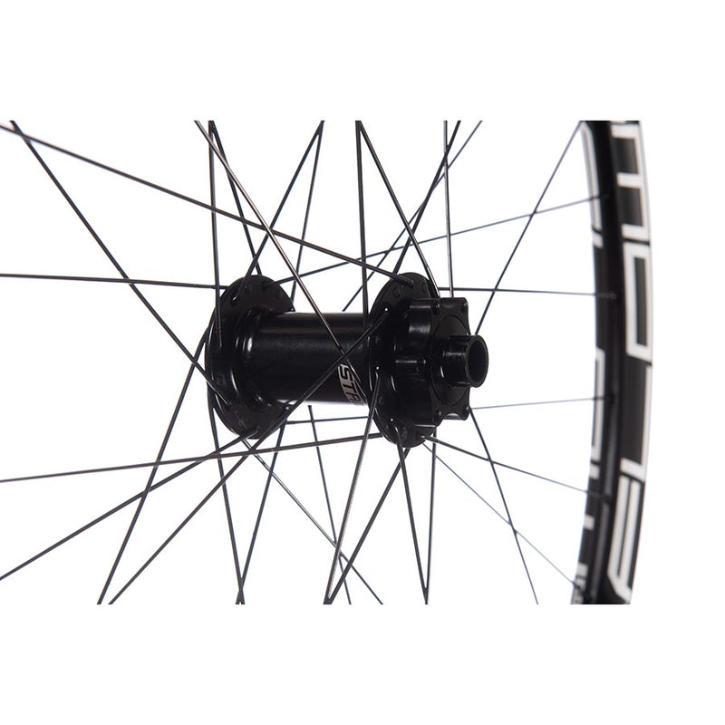 Load image into Gallery viewer, Stans-No-Tubes--Front-Wheel--Tubeless-Ready_FTWH0823
