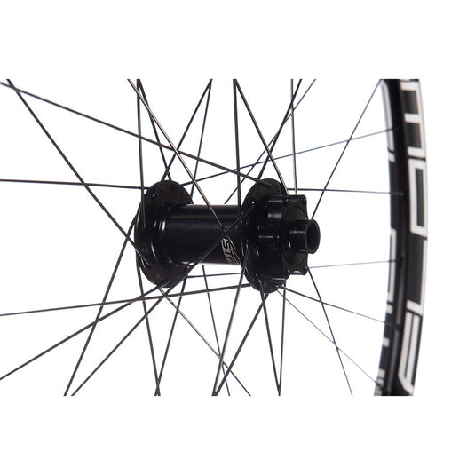 Stans-No-Tubes--Front-Wheel--Tubeless-Ready_FTWH0823