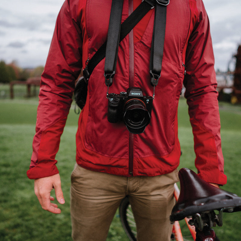 Load image into Gallery viewer, Peak Design Slide Camera Strap - Black: Premium Camera Accessory for Comfort and Security
