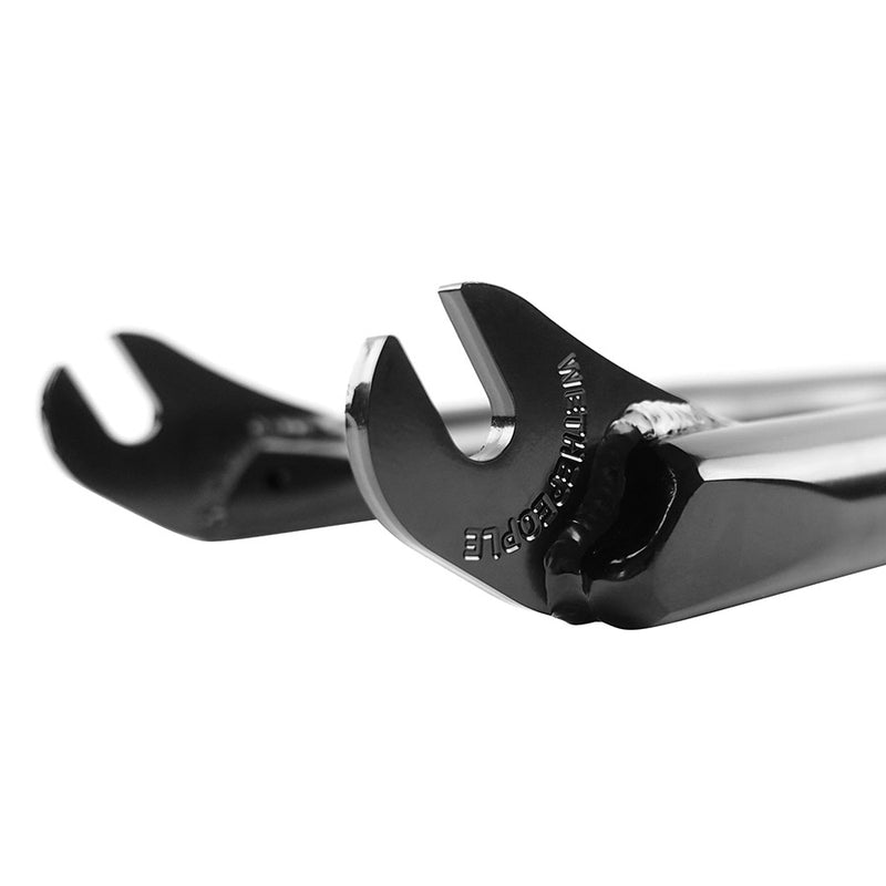 Load image into Gallery viewer, WeThePeople Arc Murray Loubser signature, Rigid Fork, 20'', 1-1/8'', 10x100mm, Rake: 17mm, Black
