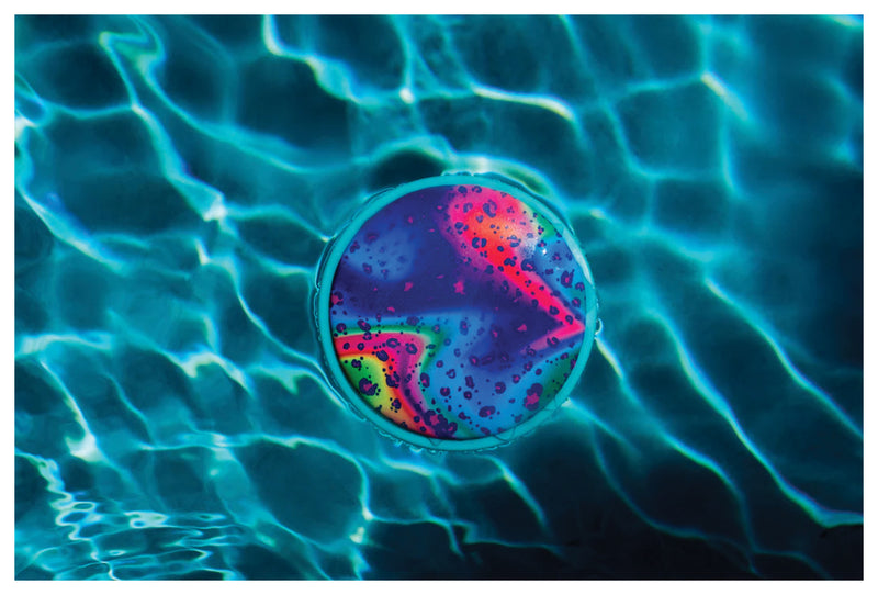 Load image into Gallery viewer, Ultimate Fun in the Sun: Waboba Flobo Water Disc for Endless Water Play!
