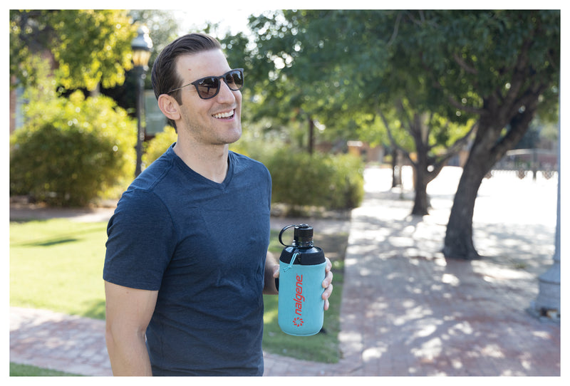 Load image into Gallery viewer, Nalgene 32oz Water Bottle with Sleeve - Capri Teal
