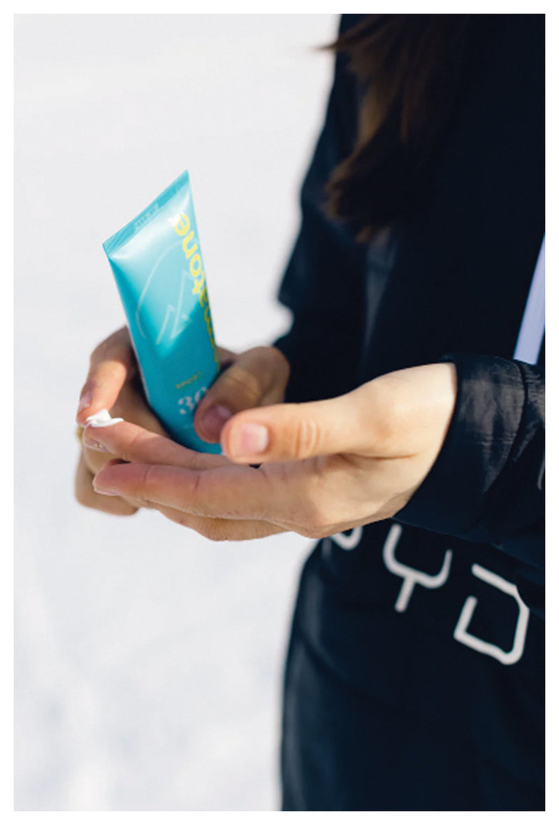 Load image into Gallery viewer, Dermatone Sport 30 Lotion SPF30: Ultimate Sun Protection for Active Lifestyles
