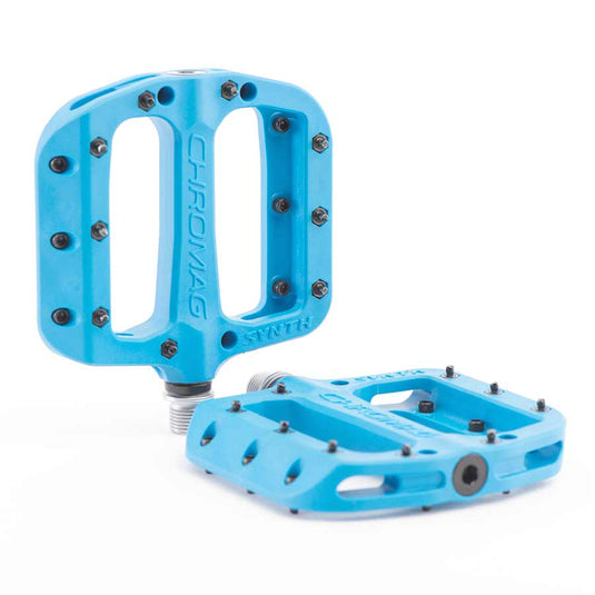 Chromag Synth Platform Pedals 9/16" Concave Nylon Body 18 Removable Pins Blue
