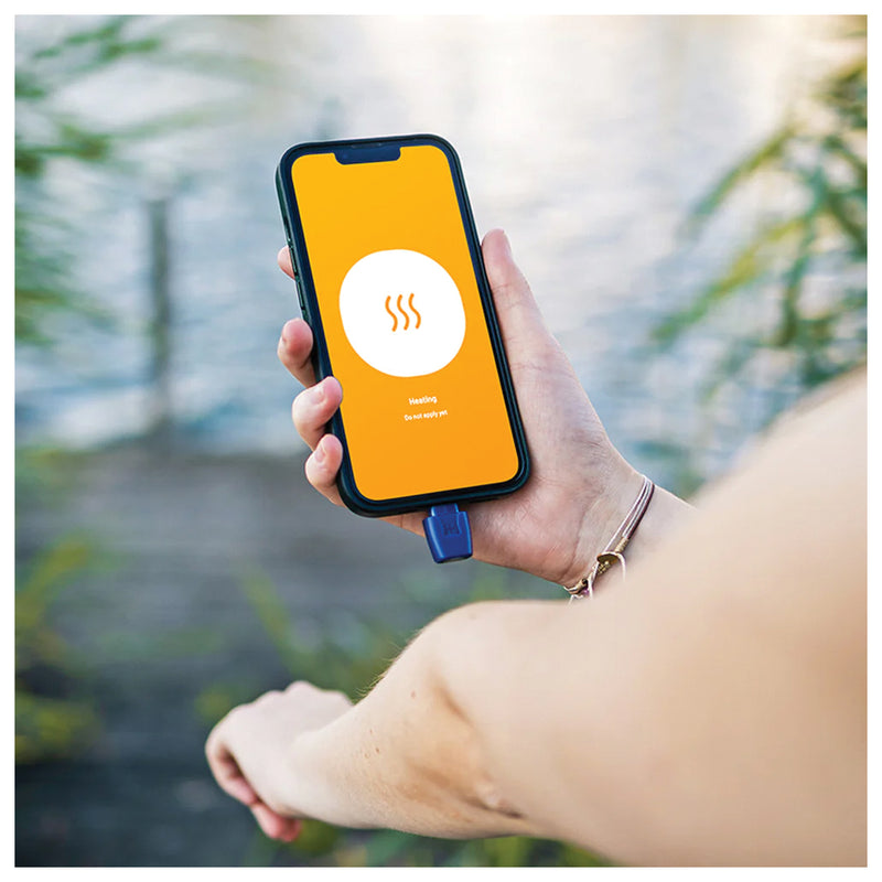 Load image into Gallery viewer, Stay Warm Anywhere with Heat It Classic USB-C Heating Pad
