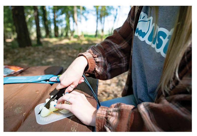 Load image into Gallery viewer, Ultimate Survival Tool: UST Paraknife 4.0 Pro - Your Essential Outdoor Companion
