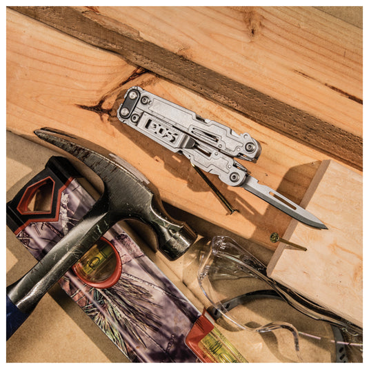 SOG-Pocket-Knives-and-Multi-tool-PKMT1224