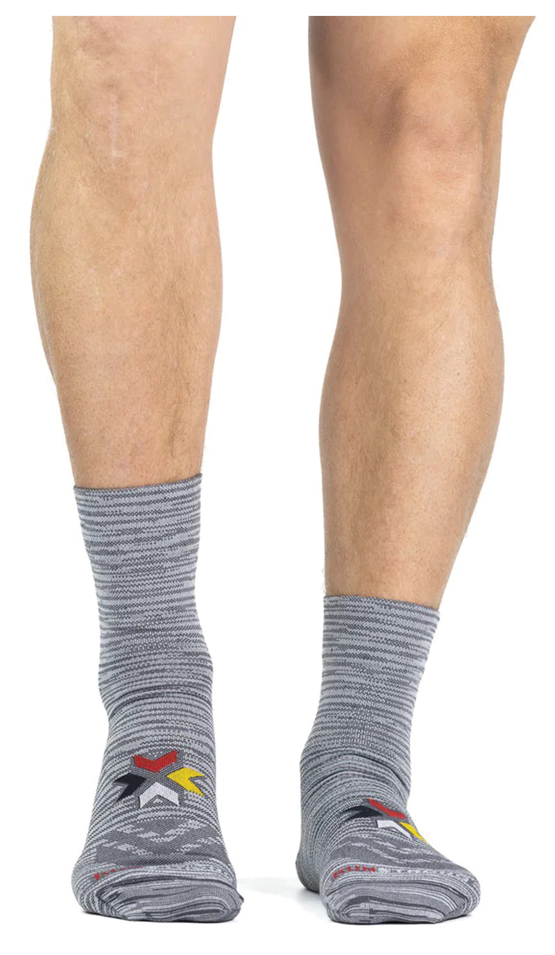 Load image into Gallery viewer, Fox River Canyon Ultra Lightweight Crew Socks - White/Grey, Large

