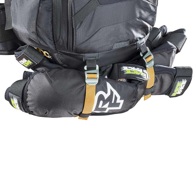 Load image into Gallery viewer, EVOC FR Trail Blackline Backpack, 20L, Black, ML
