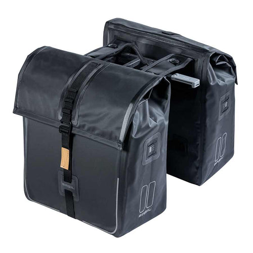 Basil-Urban-Dry-Double-Pannier-Bag-Panniers-Water-Reistant-Tarpaulin_PANR0277