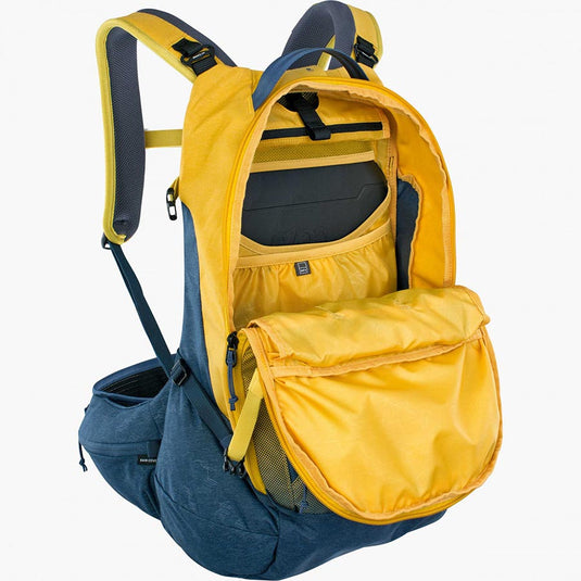 EVOC Trail Pro 26 Protector backpack, 26L, Curry/Denim, LXL