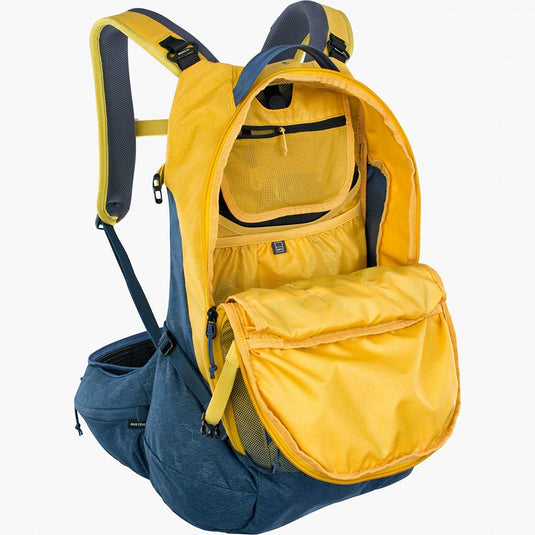 EVOC Trail Pro 26 Protector backpack, 26L, Curry/Denim, SM