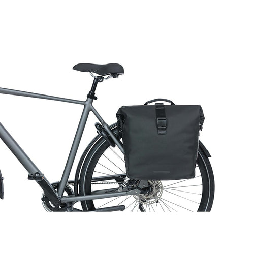 Basil-SoHo-Nordlicht-Double-Pannier-Bag-Panniers-Polyurethane-PANR0264-Road-Touring-Panniers