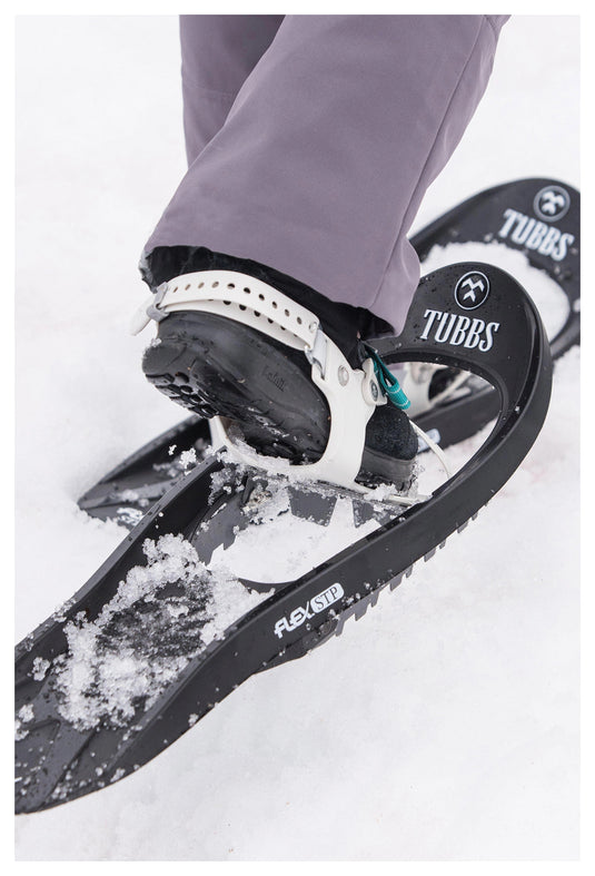 Tubbs Flex STP W 22 Snowshoes - Lightweight and Versatile Snowshoeing Gear