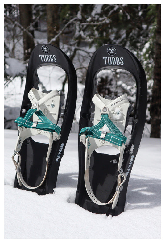 Tubbs Flex STP W 22 Snowshoes - Lightweight and Versatile Snowshoeing Gear